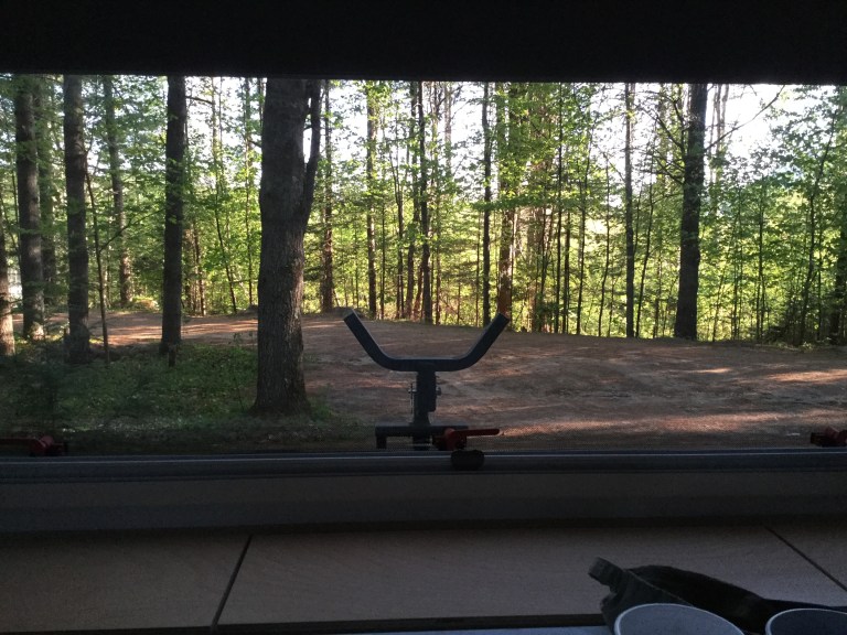 37715F60-BF12-4F86-A458-B7BD2E313FE7